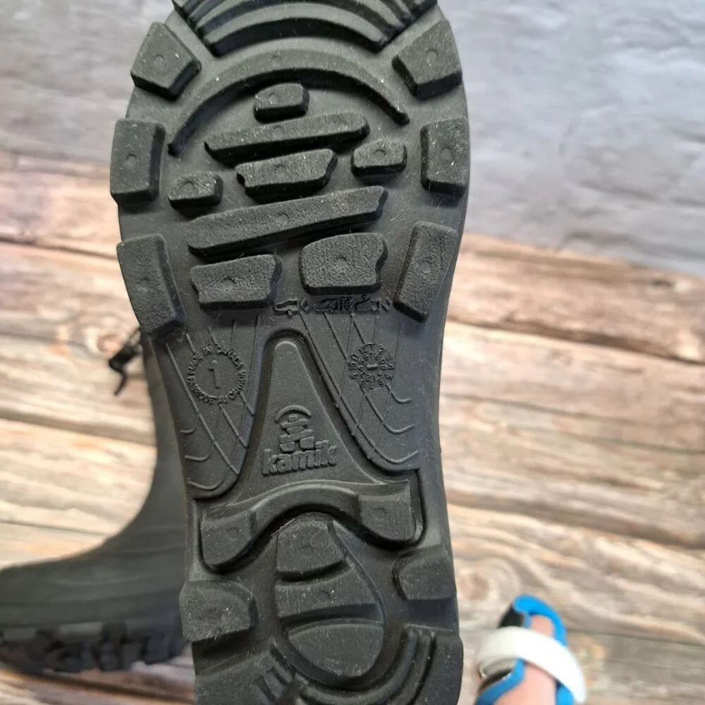 Kamik Kids Rubber Snow boots size‎ 1 black Excellent condition